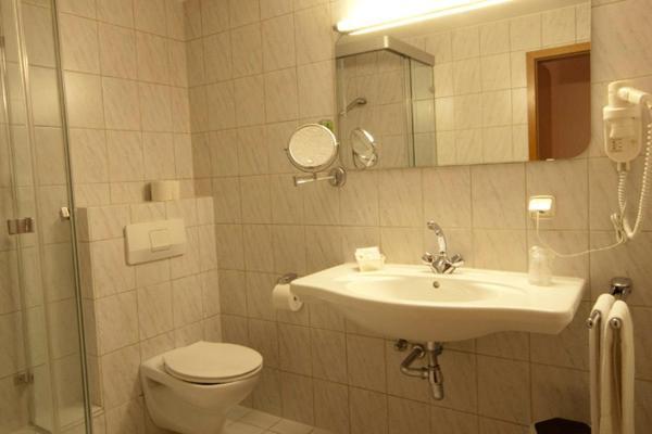 Hotel Goldinger Landstuhl Quarto foto